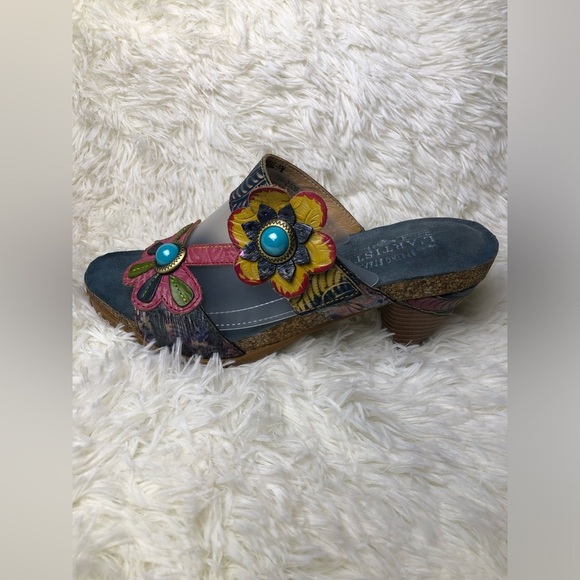 L'Artiste by Spring Step Multicolor Floral Sandals - Picture 6 of 15